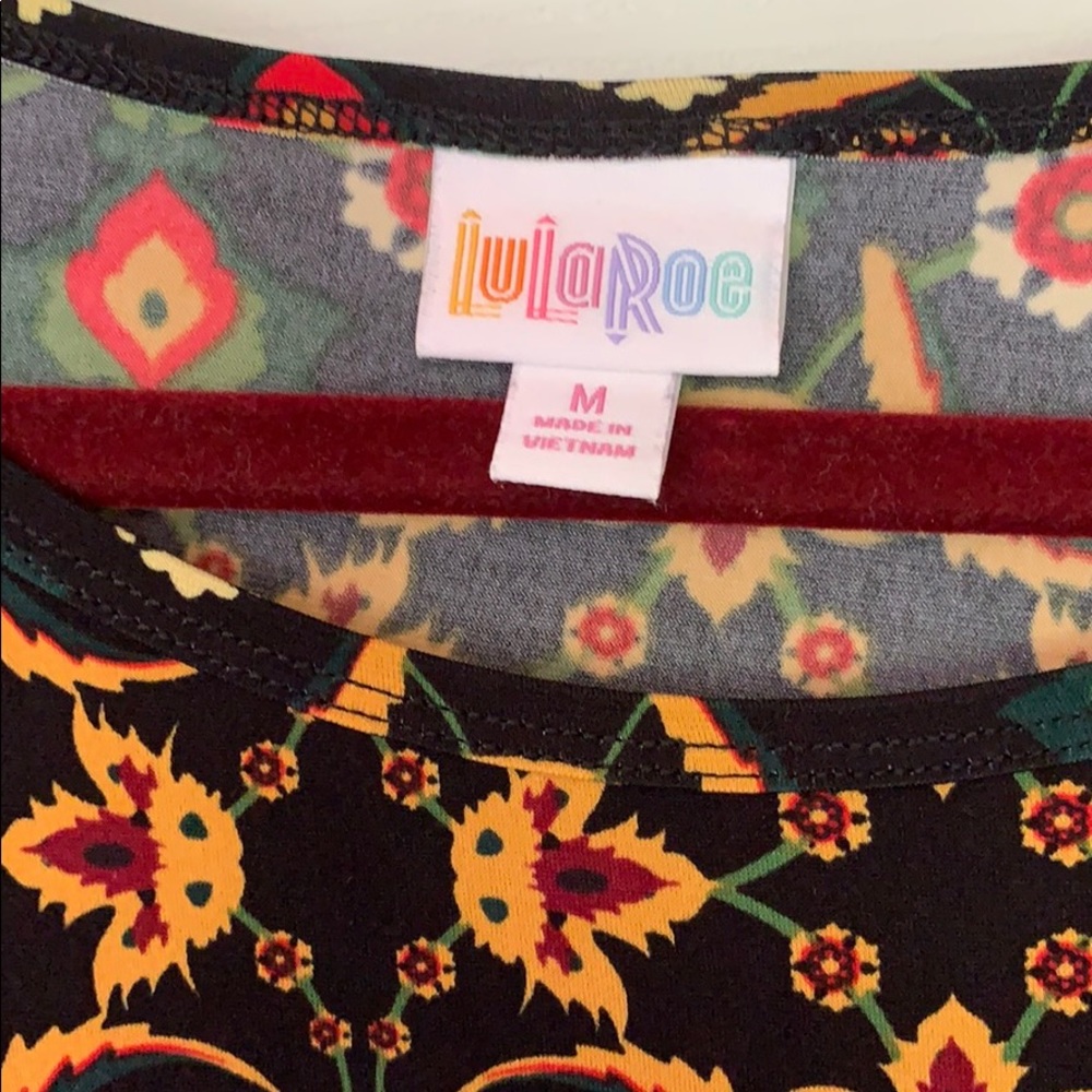 Lularoe tunic - Picture 2 of 3